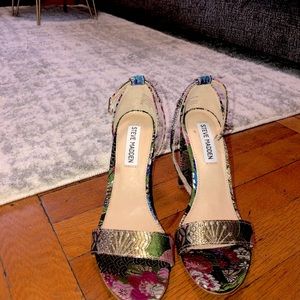 STEVE MADDEN HEELS